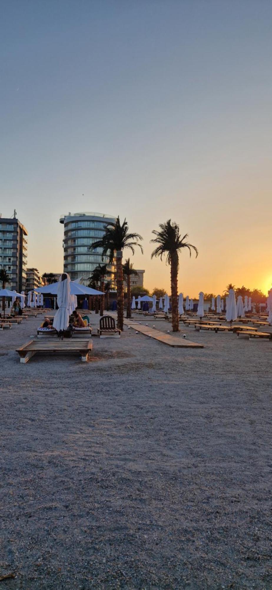 White Tower - Private Studio 106 Mamaia Exterior photo
